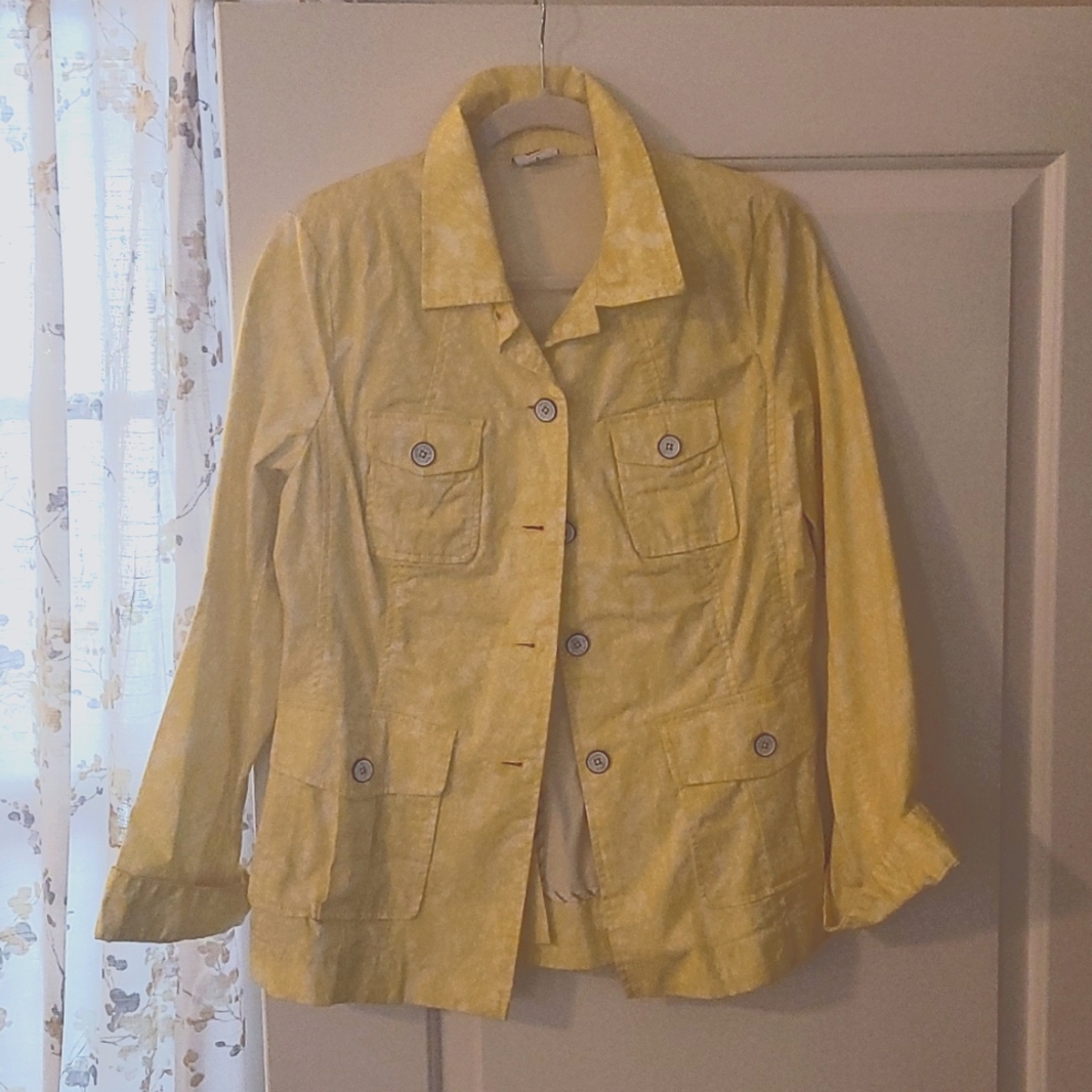 Great jacket heavy cotton denim like